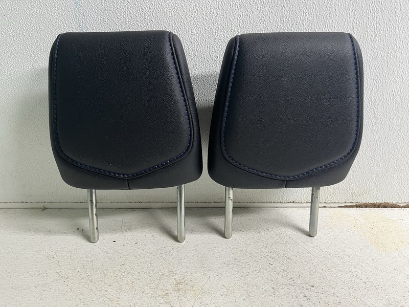 2015-2017 Toyota Camry SE Blue Headrest Pair Softex Leather Left Right Oem