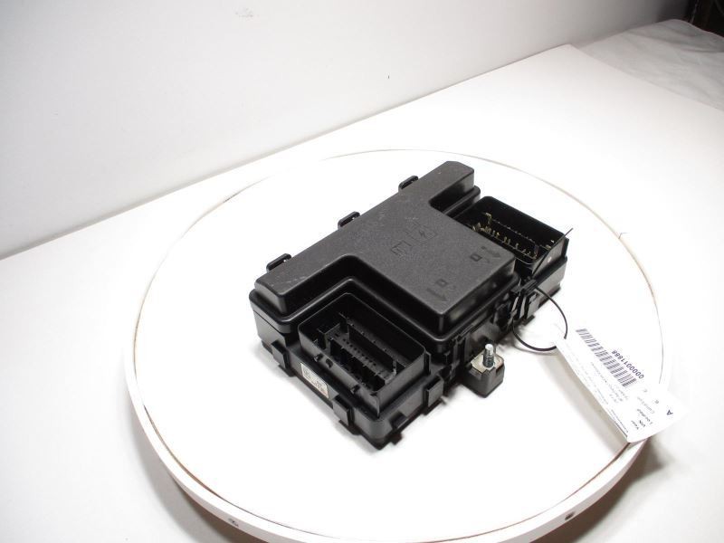 2013-2014 FORD FUSION ENGINE FUSE BOX 2.5L AT FWD 50K -S- 28163