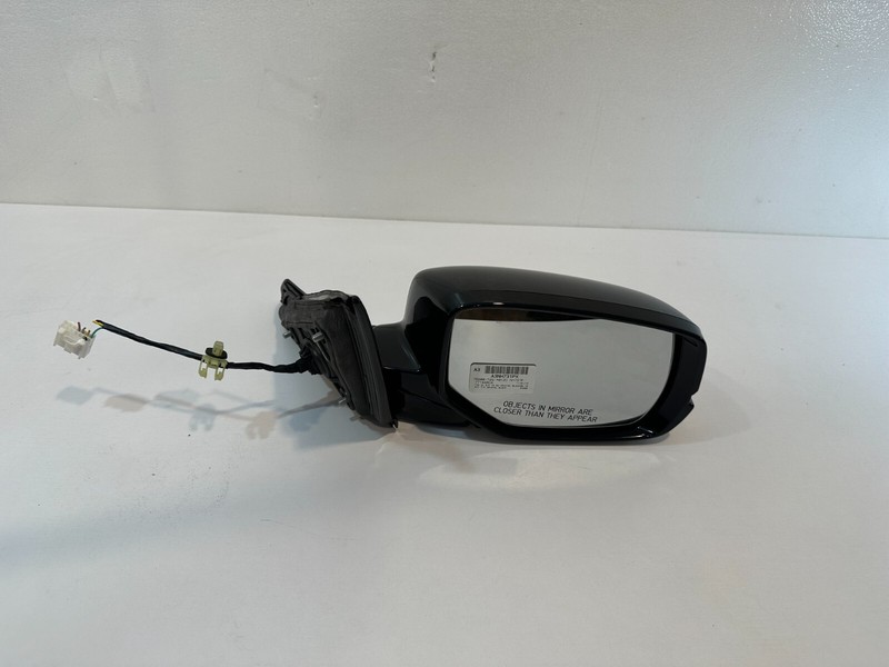 2013-2017 Honda Accord Right Side View Mirror 766398 OEM ( WIRES DAMAGED)