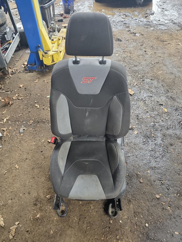 15 16 17 18 Ford Focus St Front Driver Seat Complete Oem Tested