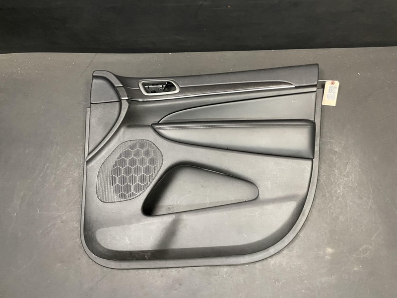 Front Right Door Trim Panel 2018 Jeep Grand Cherokee 5LL744X9AF