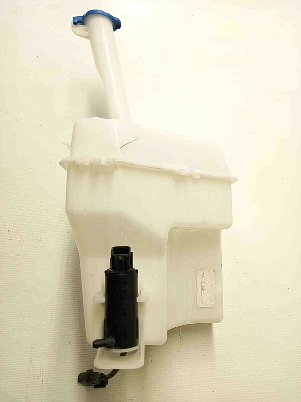2013 Kia Optima Washer Bottle Tank Reservoir W/Pump 985102s000