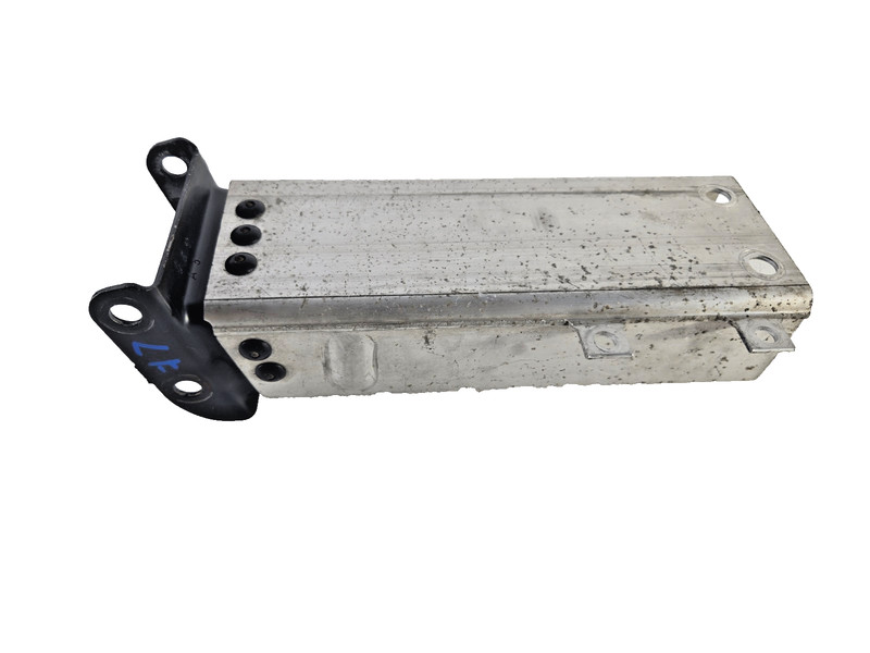 2003 2009 Mercedes Benz E500 Left Side Front Bumper Reinforcement Bracket OEM