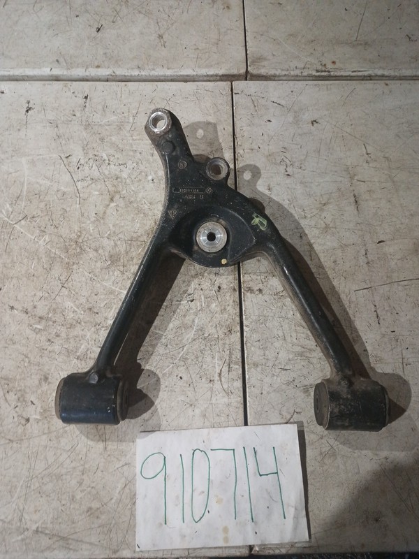 99-03 Mercedes ML320 W163 Rear Right Passenger Lower Control Arm OEM
