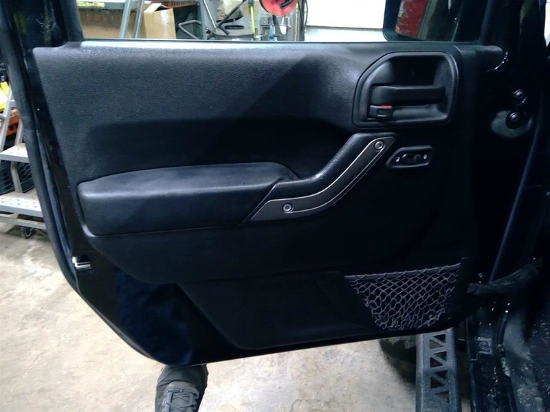 WRANGLER2015 Driver Left Front Door Trim Panel 1770517