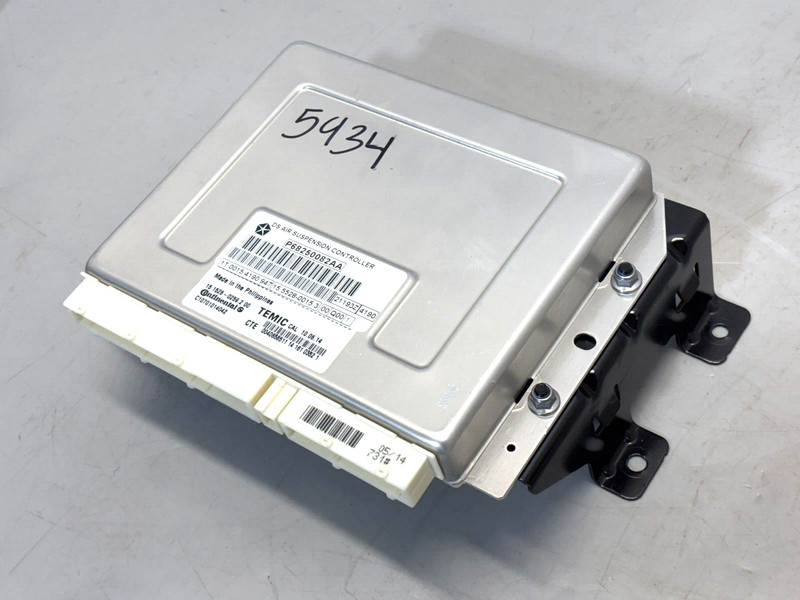 ✅ 2013-2018 RAM 1500 OEM AIR SUSPENSION MODULE CONTROL COMPUTER 68245951AC Mopar