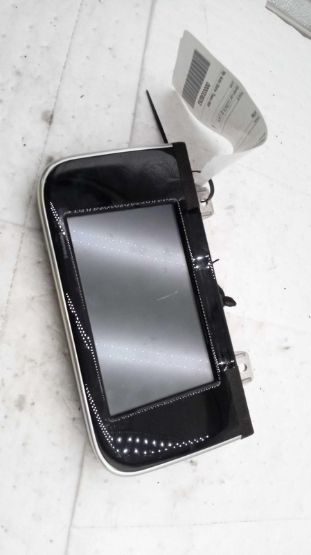 Used Front Center Infotainment Display fits: 2019 Kia Stinger display screen cen