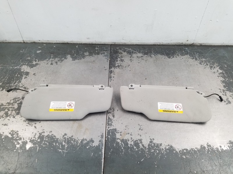 2003 03 04 Mercury Marauder Sun Visors #8342 i7
