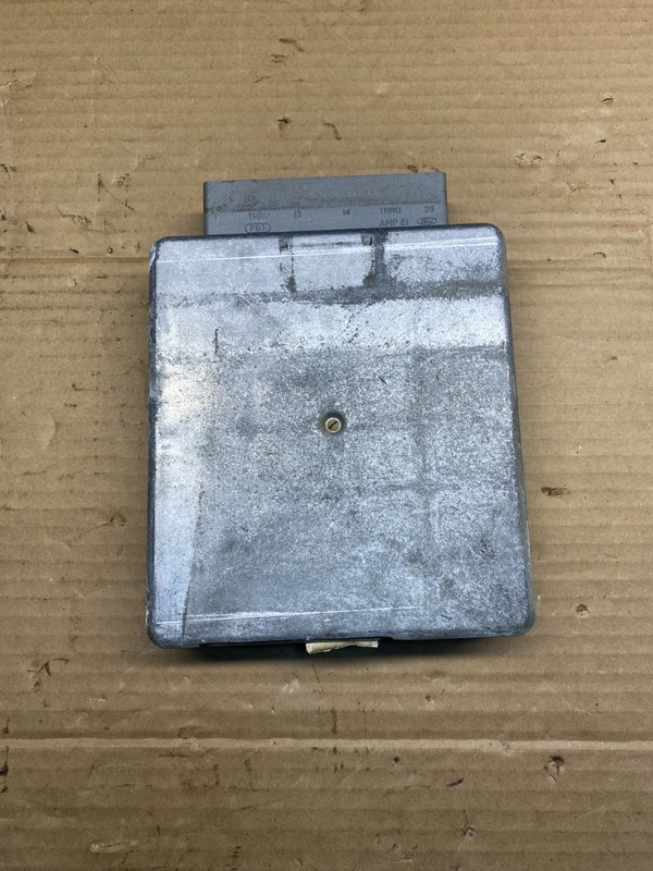 1997 Ford Van E150 E250 Engine Control Module Unit ECU ECM AE6226 DW