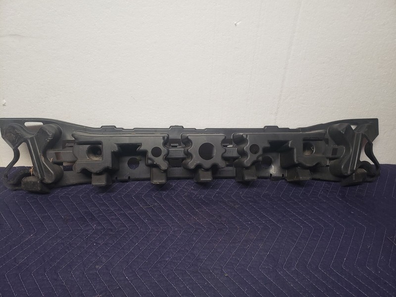 2012-2014 Ford Focus Front bumper impact bar OEM Plastic cover Reinforcement