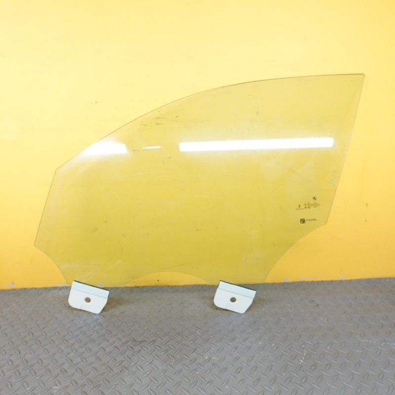 2024-2026 BMW X2 U10 LEFT DRIVER SIDE FRONT DOOR WINDOW GLASS OEM