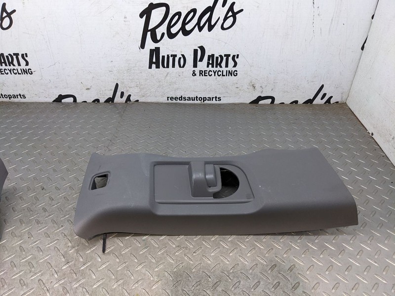 2023-2025 SILVERADO UPPER CENTER PILLAR TRIM DARK ASH GRAY GM 85659066 1179902