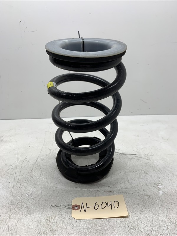 20-23 Tesla Model Y Rear Suspension System Coil Spring Low 1188475-00 6040S15
