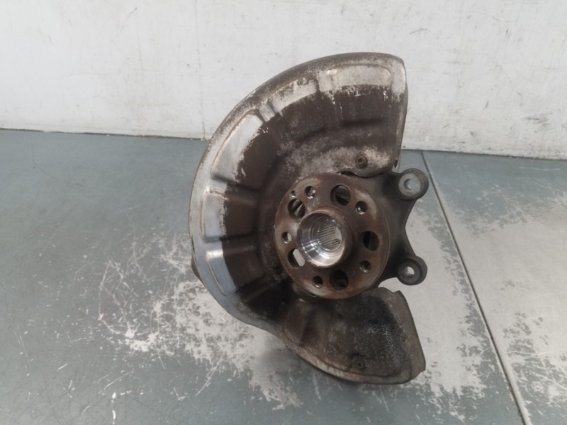 2016 Mercedes AMG E 63 S Left Front Hub Knuckle Arms #8042 G1