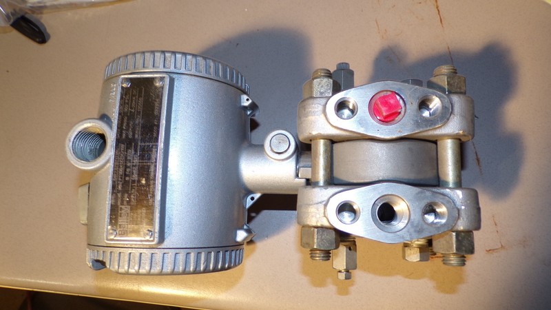 Bailey PTSDDA1221A2100 Pressure Transmitter ser. 130666 *FREE SHIPPING*
