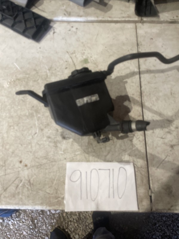 BMW 530i 528i 535i 525i MAHLE BEHR Expansion Tank/Coolant Reservoir 17137542986
