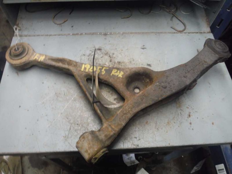 95 96 97 98 99 00 CIRRUS R. LOWER CONTROL ARM FR 77837