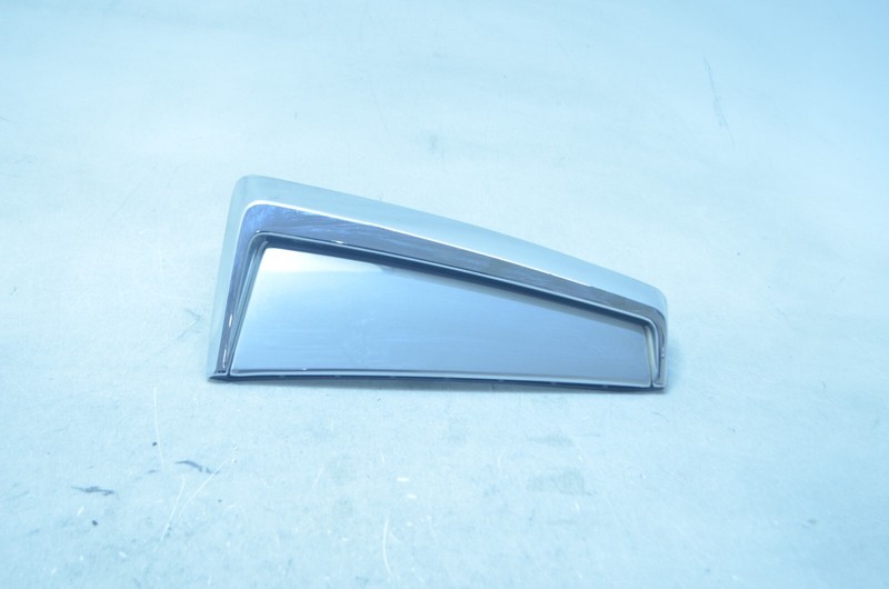 13-16 CADILLAC SRX FRONT RIGHT PASSENGER TURN SIGNAL MARKER FENDER TRIM OEM