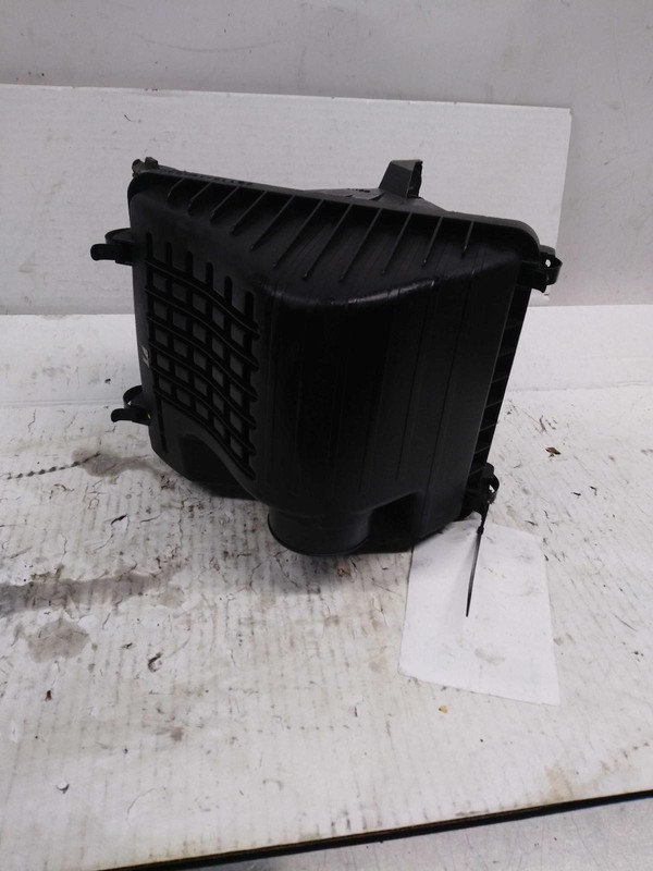 2015 KIA Optima Air Cleaner Assembly OEM Black 2.4L 120K Miles NJ25-21687-537159