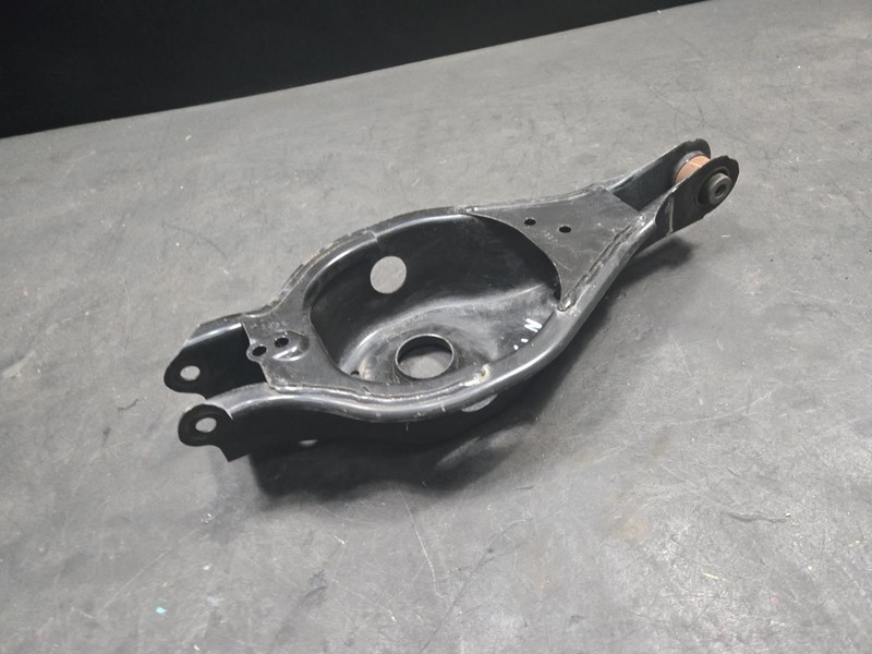 Rear Left Spring Lower Control Arm 2022 Nissan Rogue 551B0-6RR0A 2021 - 2025 X