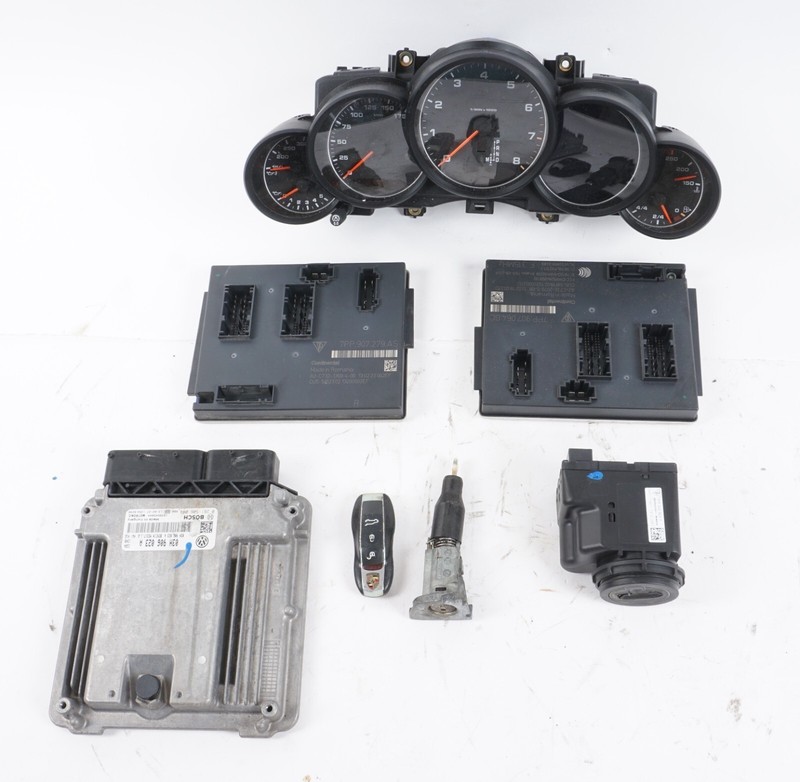 2011-2018 PORSCHE CAYENNE 3.6L IGNITION SET KEY LOCK MODULE GAUGE OEM
