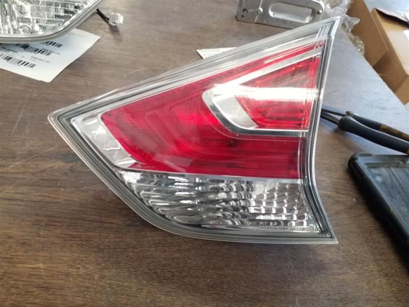 Passenger Tail Light VIN K 1st Digit Korea Built Fits 15-17 ROGUE 3335194