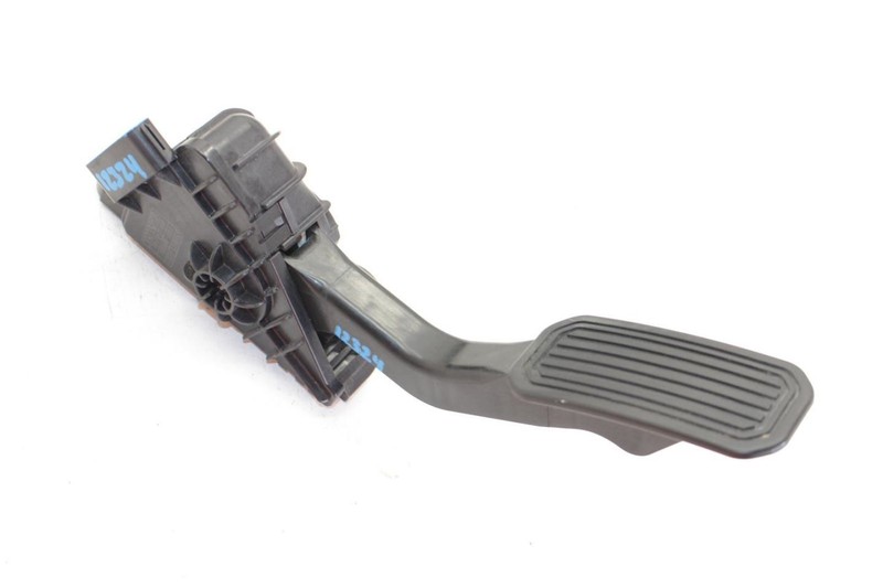 07-14 Toyota FJ Cruiser 4.0L RWD Accelerator Pedal Assembly 7812035460
