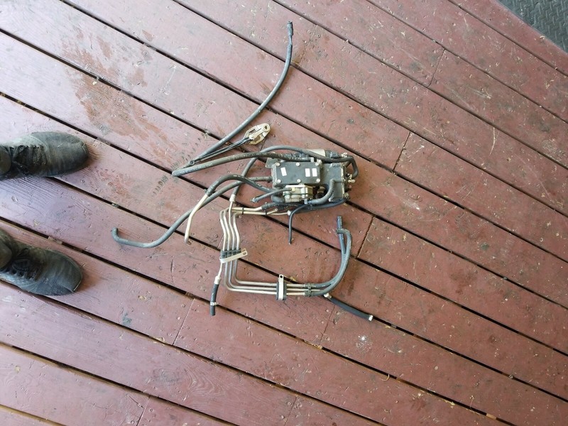 1996 EVINRUDE ficht 150 HP FUEL RESERVOIR faststrike