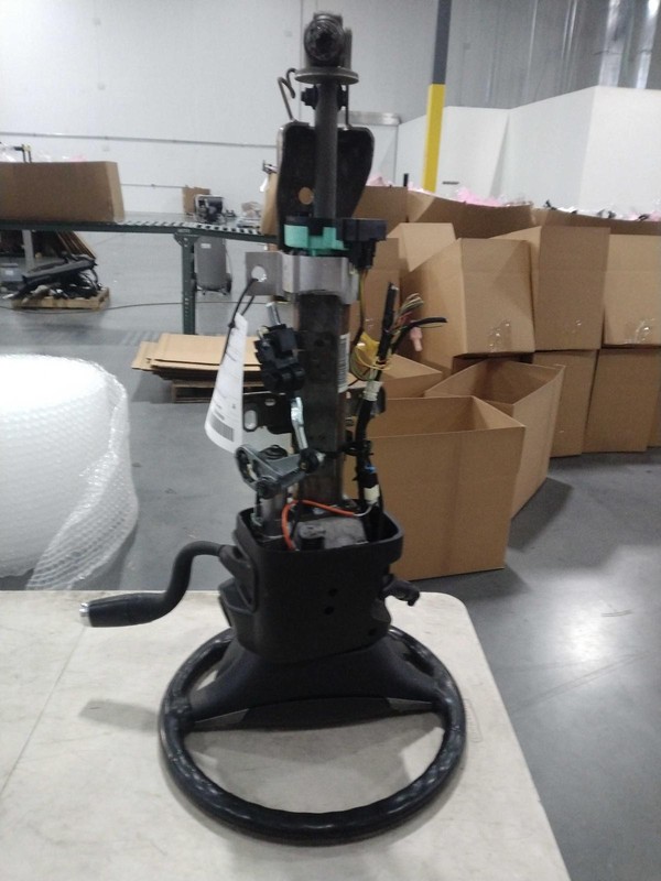2007 GMC Yukon XL 1500 Steering Column OEM White 102K Miles Warranty