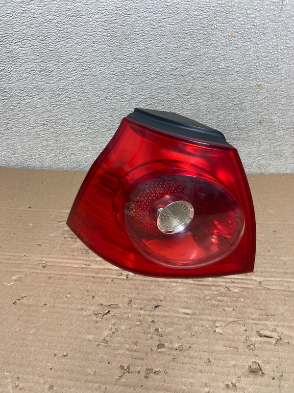2006 2007 2008 Volkswagen Golf MK5 5 Left Driver LH Tail Light OemAB1150 LK