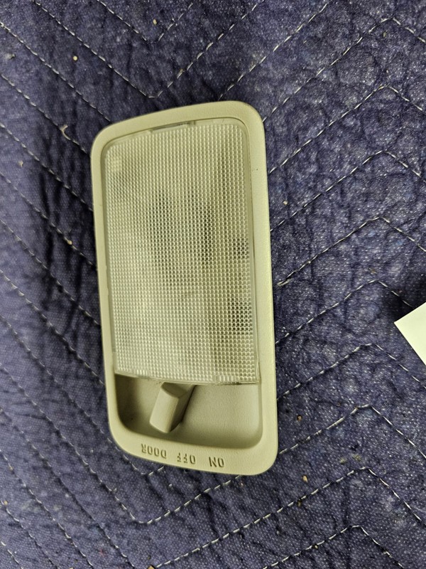2013-2019 NISSAN SENTRA REAR ROOF OVERHEAD INTERIOR DOME LIGHT LAMP OEM