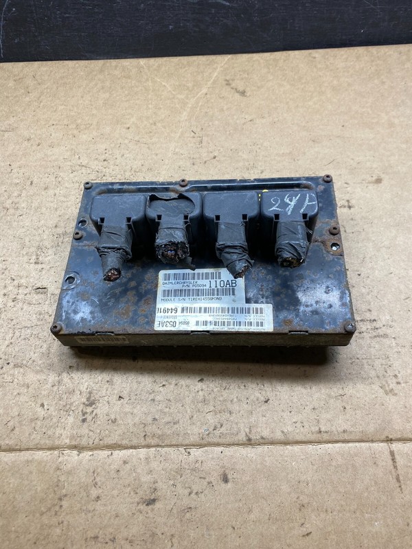 2005 Chrysler Town Country Caravan3.3L Engine Control ECU P05094053ae H3336 PS