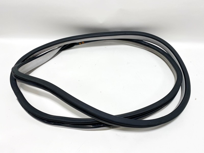 06-13 MERCEDES BENZ R CLASS FRONT LEFT DRIVER DOOR BODY WEATHERSTRIP SEAL OEM