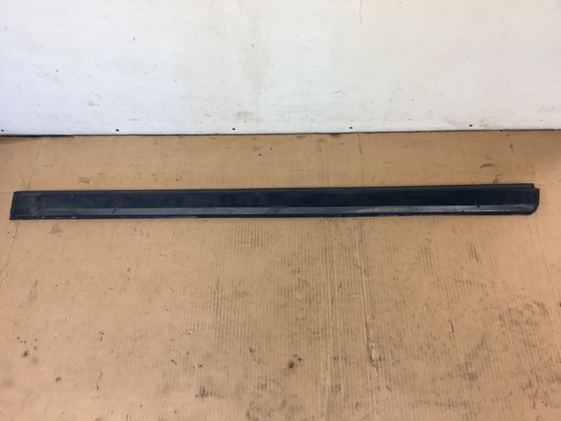 84-85 Accord 3Dr Right Door Panel Protector Molding Impact Garnish Protect Trim