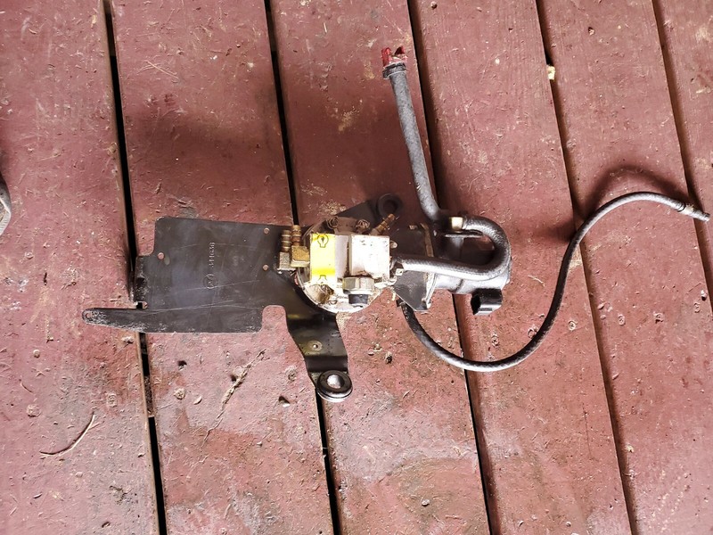 Evinrude 1998 225 hp oil lift pump assembly ,parts#344636,5001505,5000527