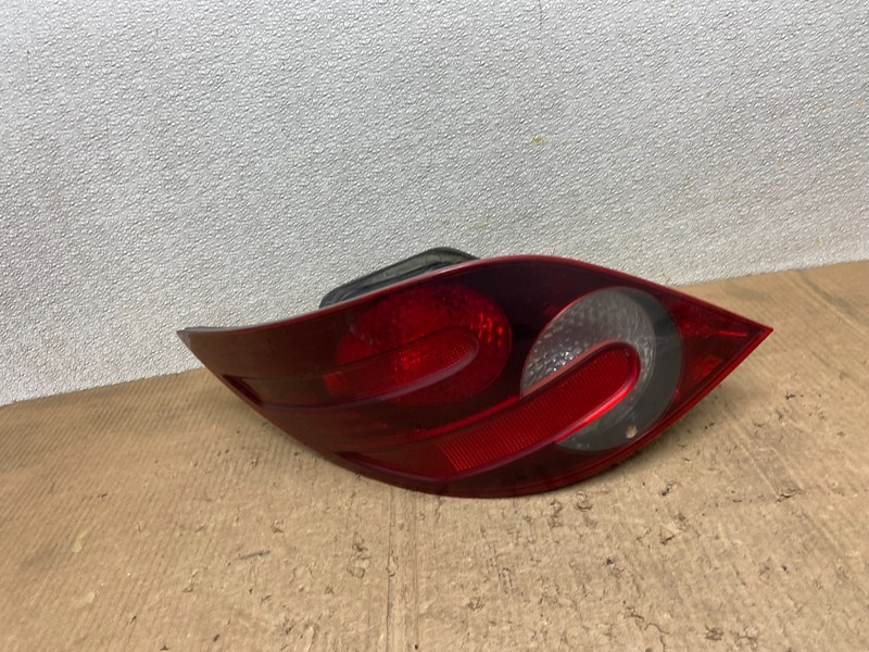 2006 to 2010 Mercedes W251 R-Class Left Driver LH Smoked Tail Light AA8373 LK