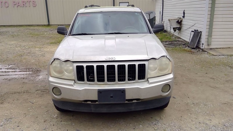 Driver Front Spindle/Knuckle Excluding SRT8 Fits 05-10 GRAND CHEROKEE 724035