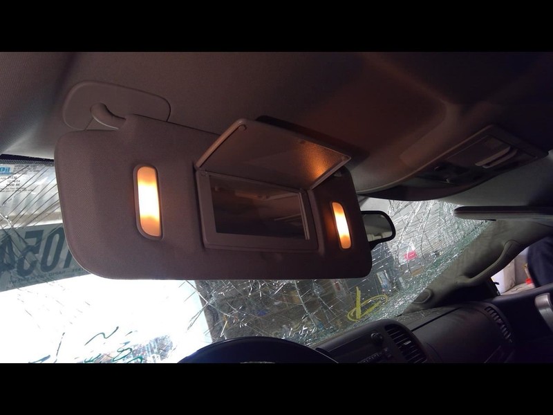 Driver Sun Visor With Illumination Fits 07-14 SIERRA 2500 PICKUP 1584900