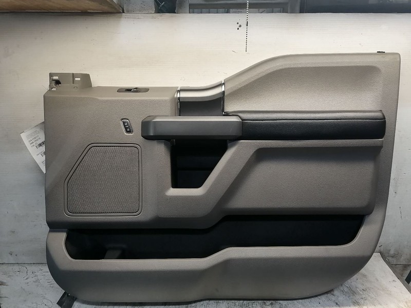 2017 F150 Passenger Right Front Door Trim Panel 1609218