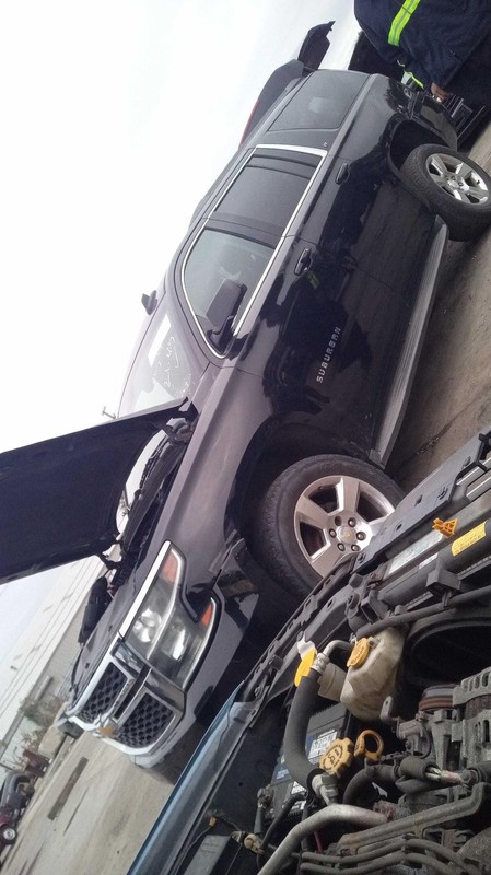 2016 Chevrolet Suburban 1500 4WD Drive Shaft OEM Black 370k Miles NJ25-22140
