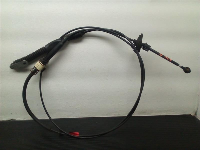 00-06 Chevrolet Tahoe A/T Gear Shifter Cable Lever Linkage OEM 88967321