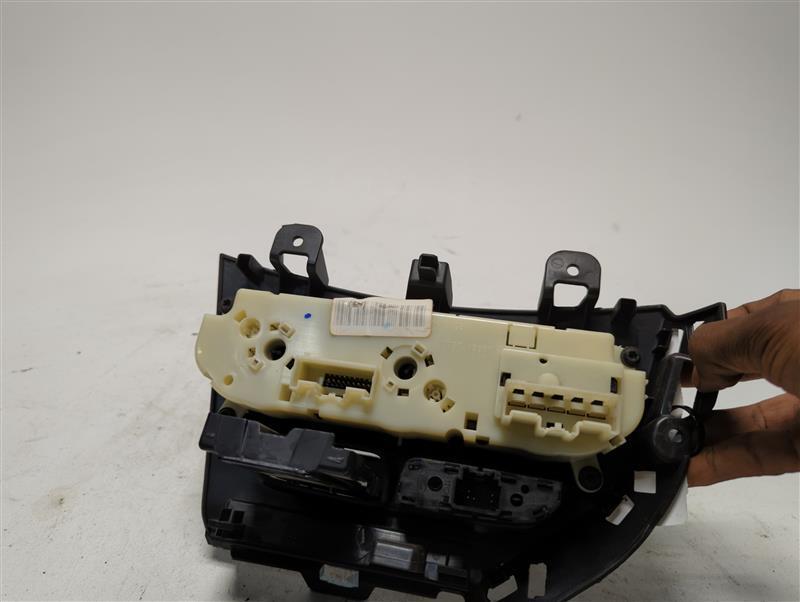 2014 Ford Focus A/C Selector Switch OEM Gray 655-02576 130K Miles