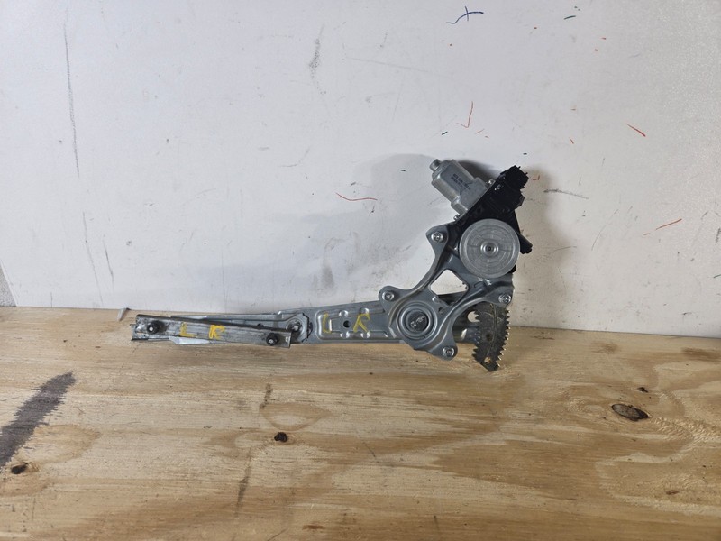 2013-2019 Nissan Sentra Left Rear Door Window Regulator Motor 827214KH0B OEM 306