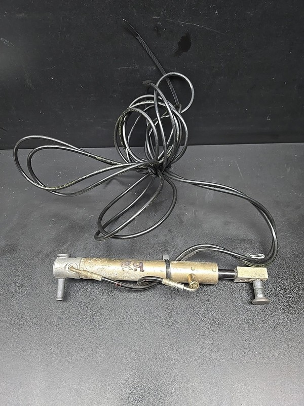2003 - 2008 MERCEDES SL500 CONVERTIBLE ROOF RIGHT HYDRAULIC CYLINDER SHOCK LINE