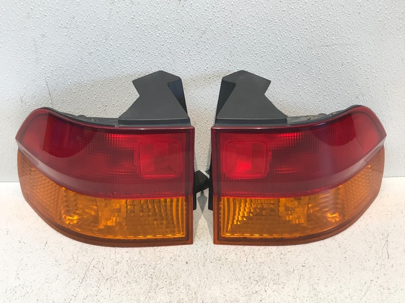02-04 Odyssey Left Right Driver Passenger Outer Tail Light Taillight Lamp OEM