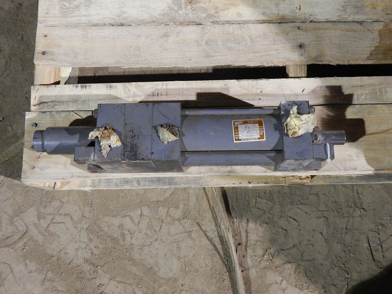 Miller Cylinder D77-BLB *FREE SHIPPING*