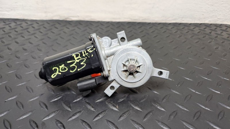 97-05 Chevrolet Venture Front Right Passenger Power Window Motor OEM 22702139