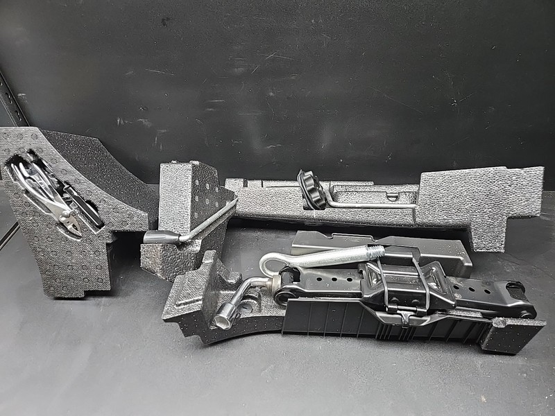 Lexus LS460 LS460L Spare Tire Emergency Tool Kit & Jack Set 2007-2012 OEM