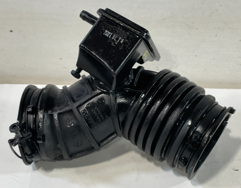 21-23 HYUNDAI ELANTRA AIR CLEANER INTAKE HOSE RESONATOR DUCT PIPE 2.0L # 101817