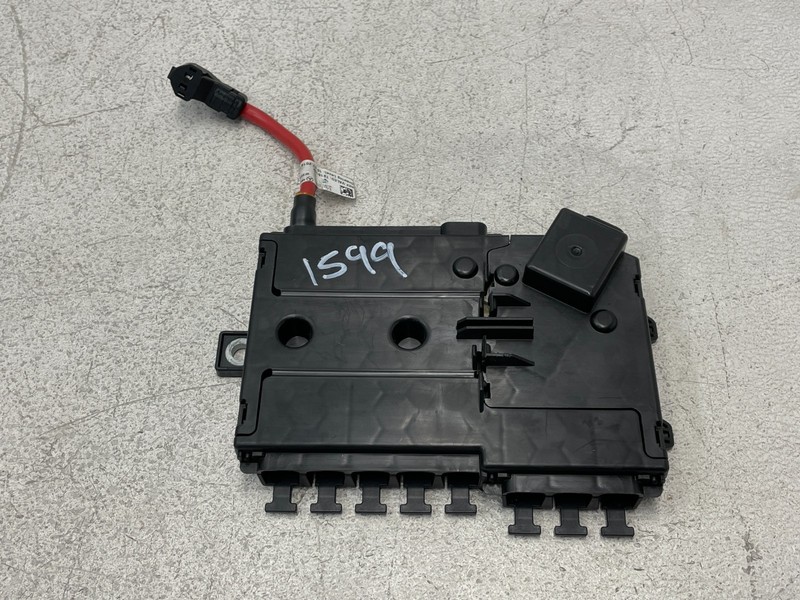 15 16 17 18 Mercedes C300 Fuse Box Relay Terminal Connector Module 1599 OEM